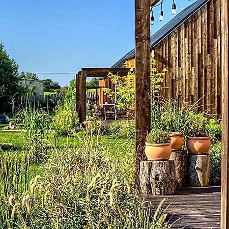 Pod Mazurskim Niebem Boho Отель Пецки